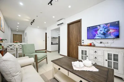 Apartamento de dos dormitorios con balcón — Hà Đô Q10 2PN-3PN 2WC- Khoa Home